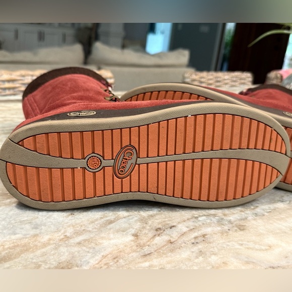 Women’s CHACO Uma Incense red suede lace up boots- Size 8.5. - Picture 8 of 10